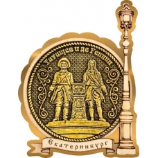 Магнит из бересты Екатеринбург Основатели города круг Фонарь золото