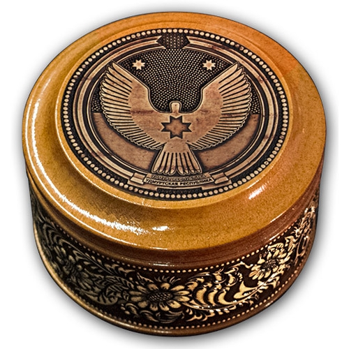 Шкатулка деревянная круглая с накладками из бересты  Удмуртия 70х46