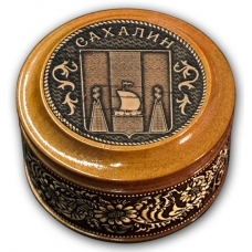 Шкатулка деревянная круглая с накладками из бересты Сахалин-Герб  70х46