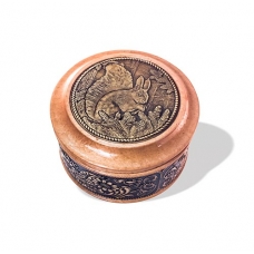 Шкатулка деревянная круглая с накладками из бересты Белка 70х46