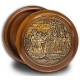 Шкатулка деревянная круглая с накладками из бересты "Хоровод" (береста, тиснение, бук) Ш-22564